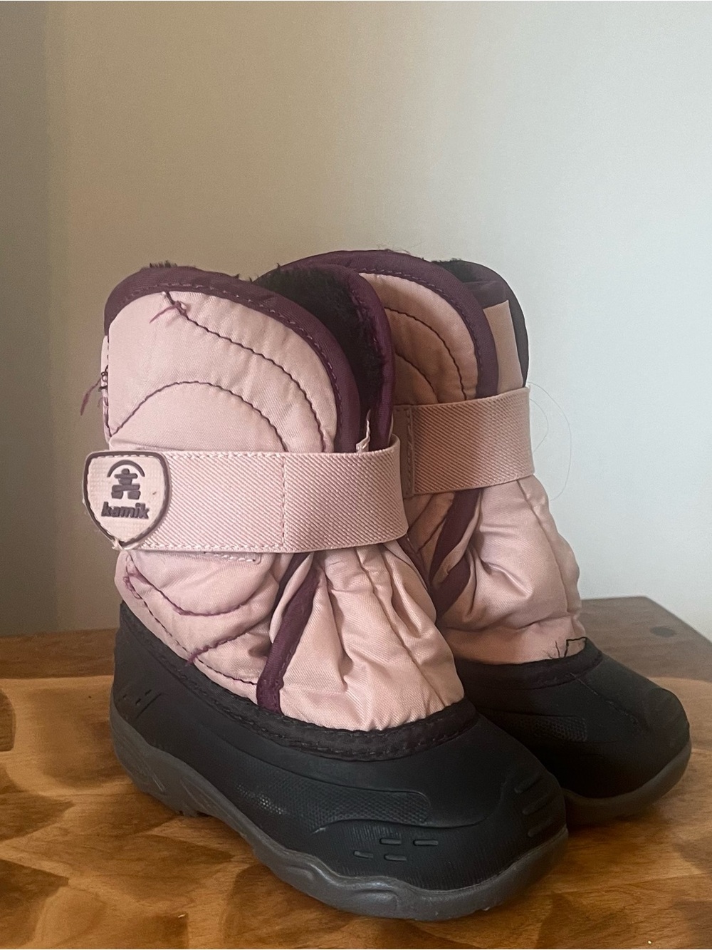 Kamik Girls Pink Insulated Winter Snow Boots – Size 8